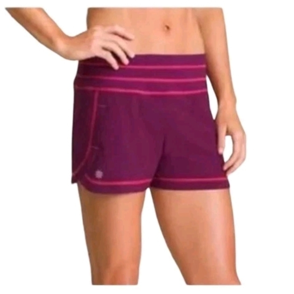 Athleta Women's Magenta Athletic Shorts‎